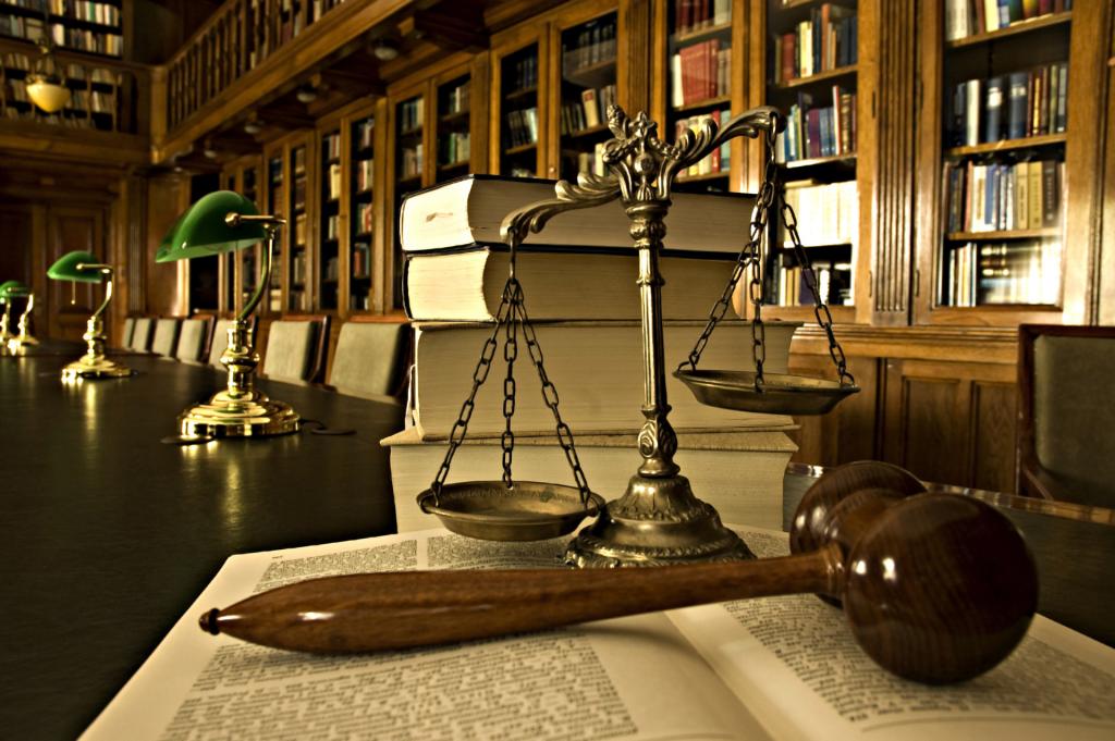 domstol och lag