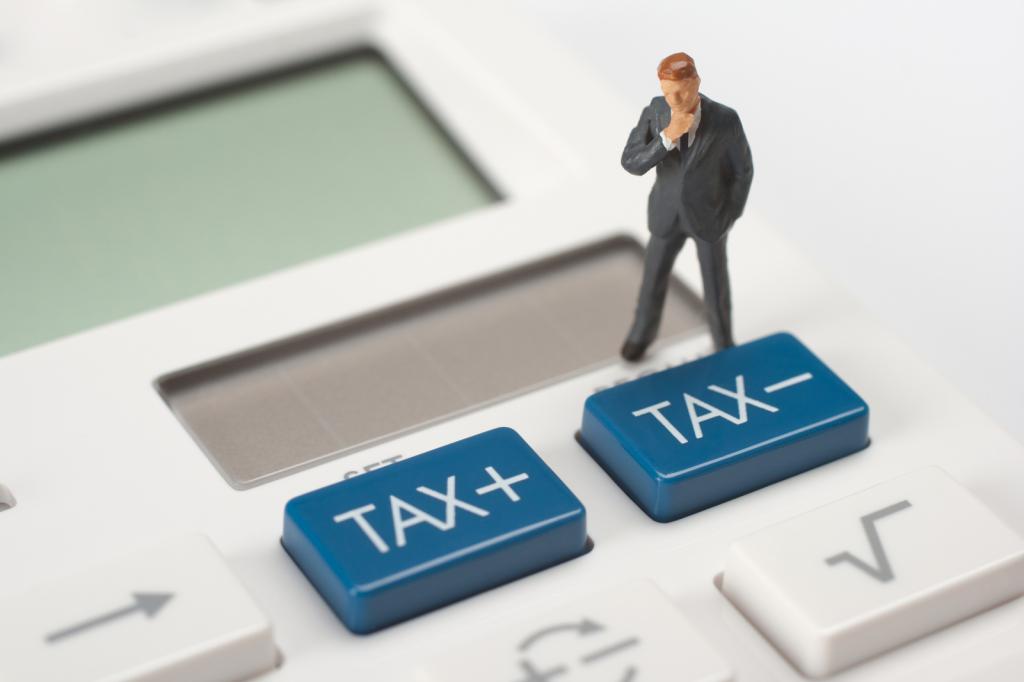 الضرائب والفوائد