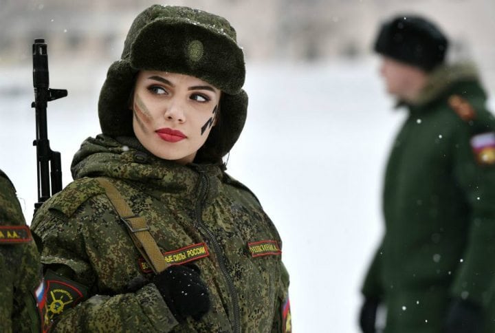 Russisch meisje grenswacht
