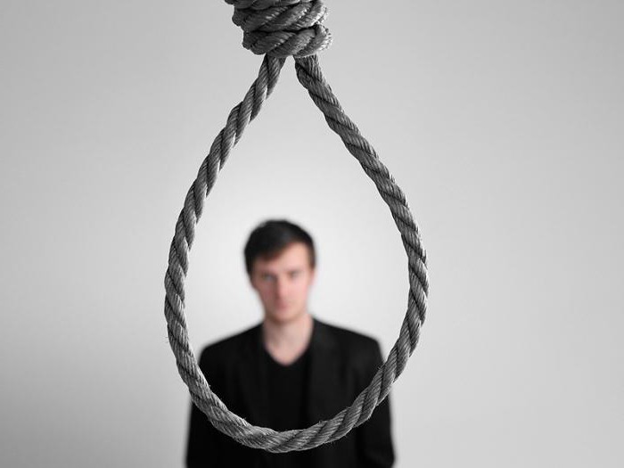 článek spáchající sebevraždu