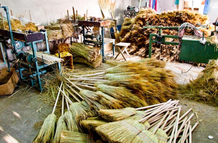 broom talnik production
