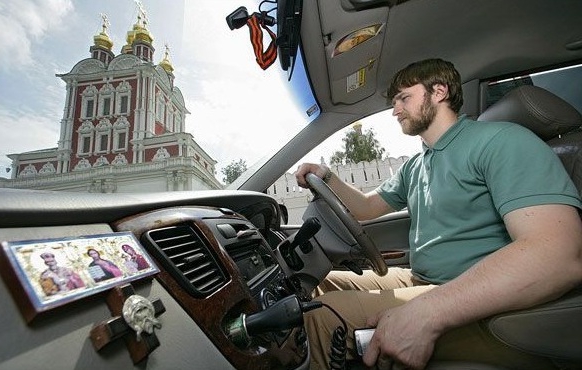 How to make money in Moscow by car