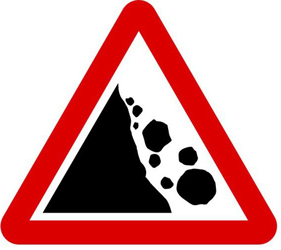 közlekedési figyelmeztető táblák