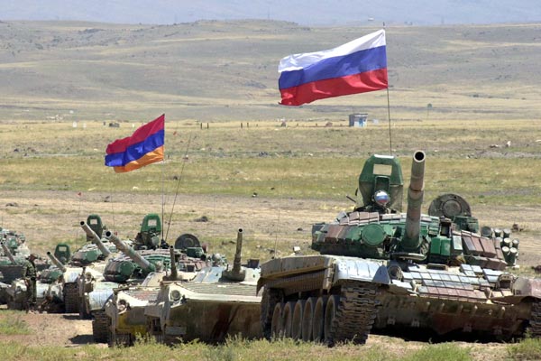 Russische tanks in Armenië