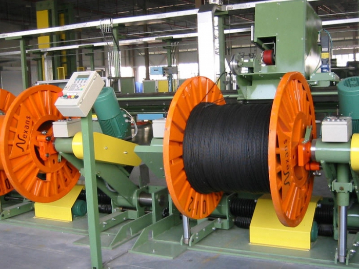 màquina de fabricació de cables
