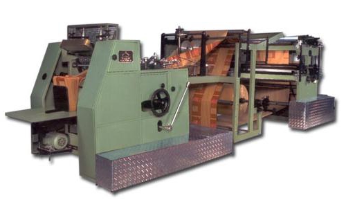 echipamente pentru producerea pungilor de hârtie