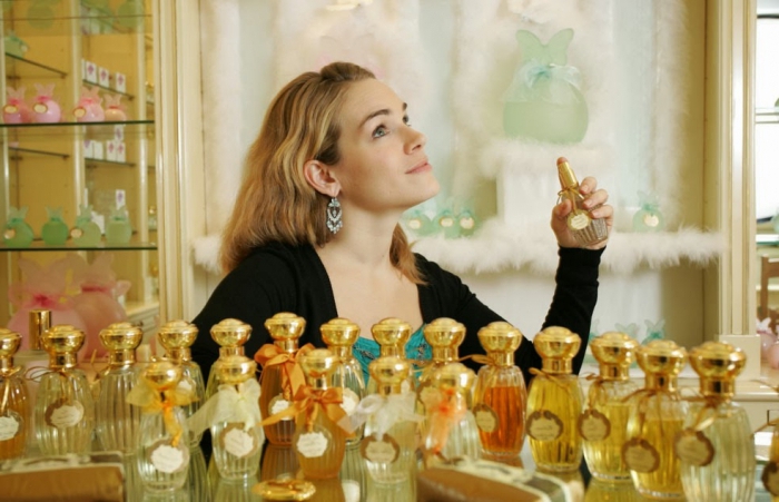 how to open a perfume and cosmetics store
