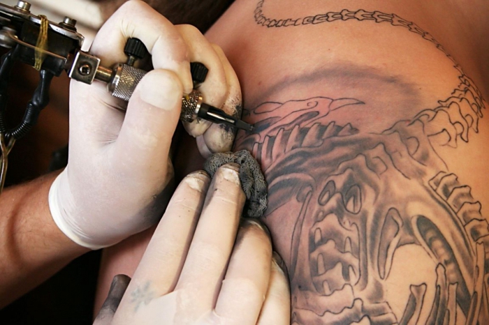 hur man öppnar en tatueringssalong