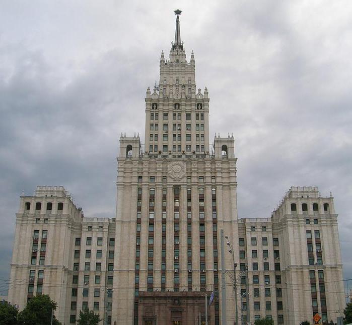 7 sztálinista felhőkarcolók Moszkvában