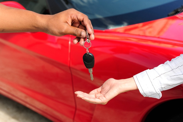 ellenőrizze az autó hitelképességét vagy biztosítékát
