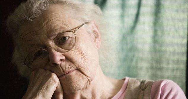 minimální starobní důchod bez seniority