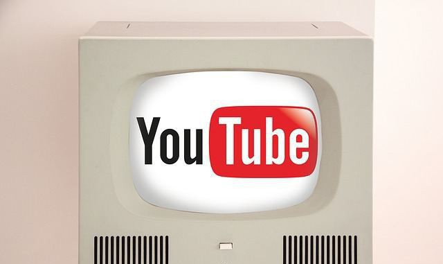 příjmy z sledování videí na youtube