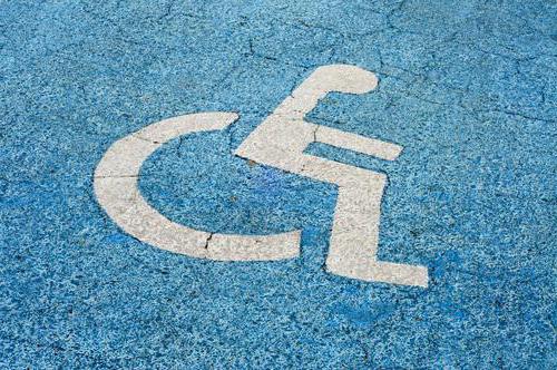 gut für das Parken vor Ort für Behinderte