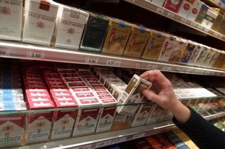 Beim Zigarettenkauf sind Rechte ein Ausweis