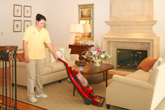 hotel maid responsibilities