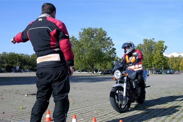 права за мотоциклети