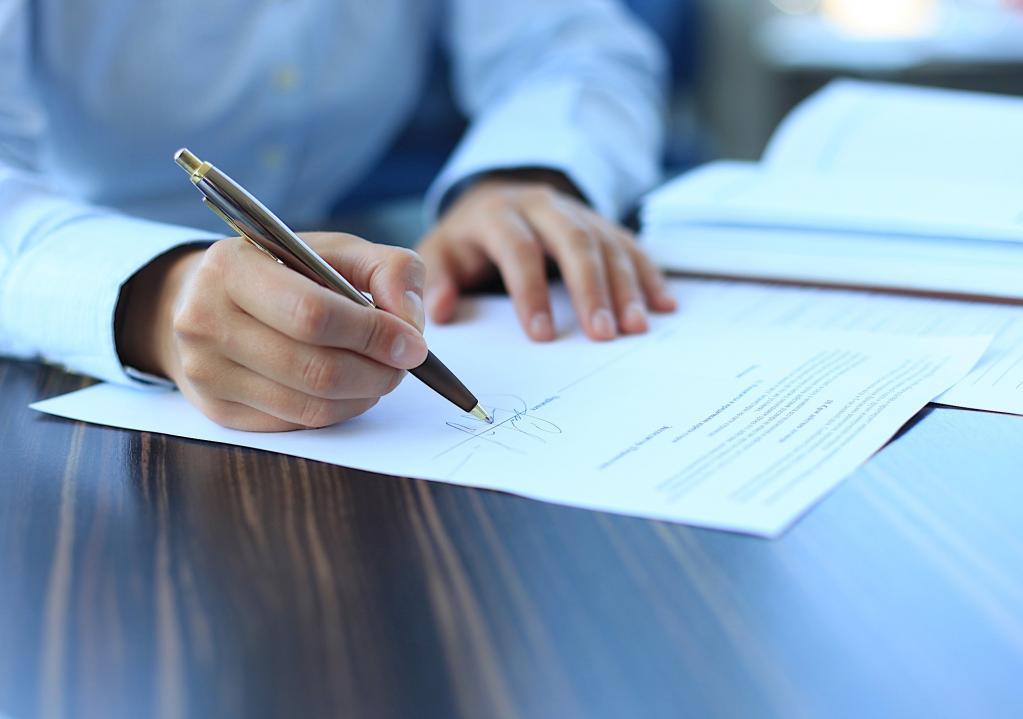 Essential terms of the contract of contracting: concept