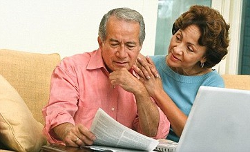 Nehmen Sie einen Bankkredit an einen Senioren