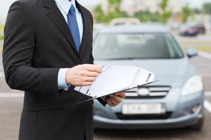 deurwaarders namen een auto in beslag