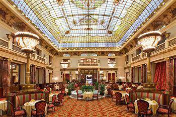 de dyraste hotellen i Moskva