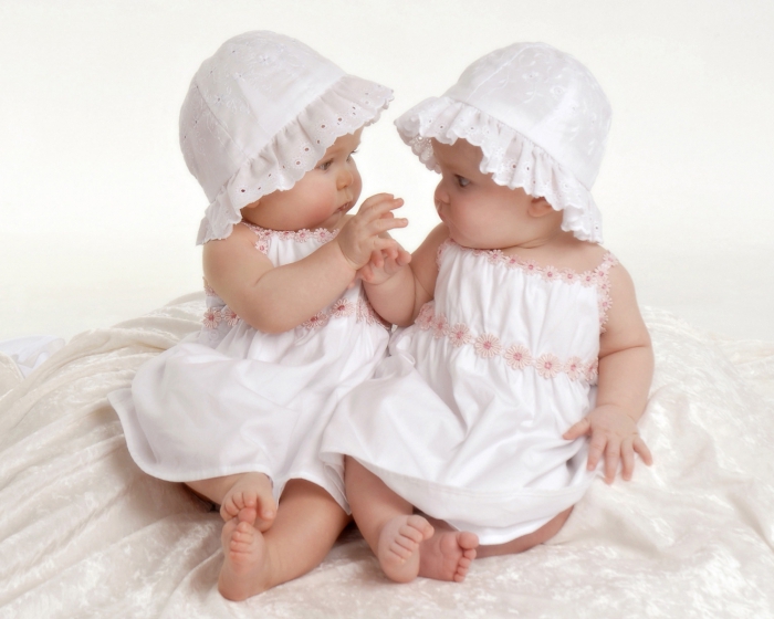 הון לידה בתאומים לידה