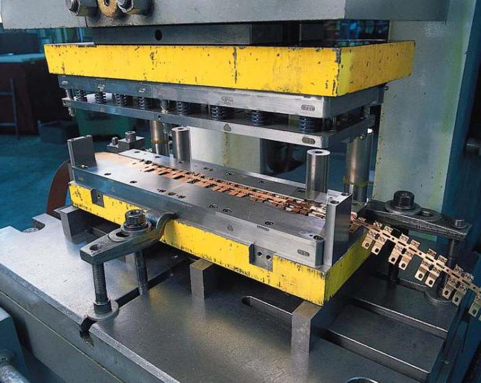 jaké stroje se používají k výrobě kovových konstrukcí