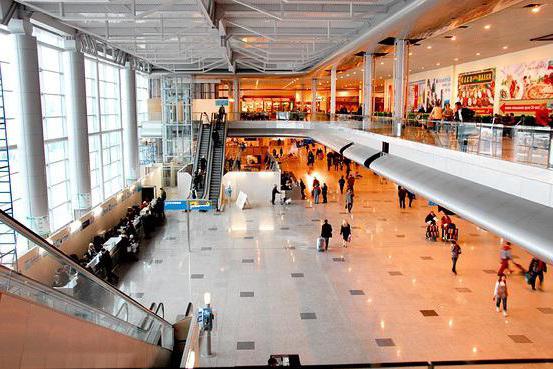 hoeveel luchthavens sheremetyevo in Moskou