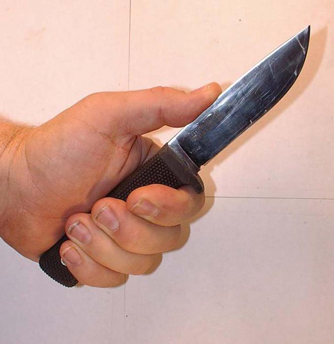 hoe lang wordt een mes niet als een koud wapen beschouwd