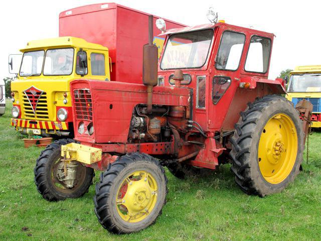 Do které kategorie patří traktor MTZ 82?