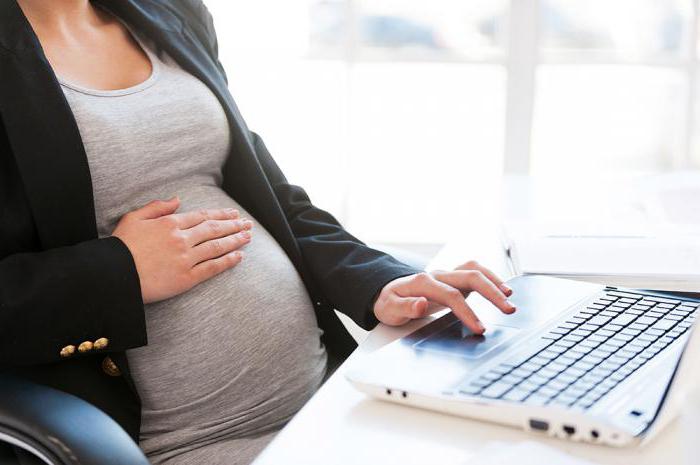 överföring av gravida kvinnor till lätt arbete