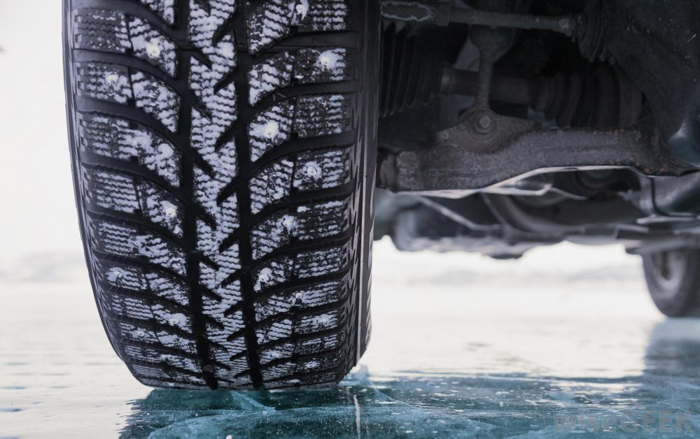 Trest za nedostatek zimních pneumatik v Rusku