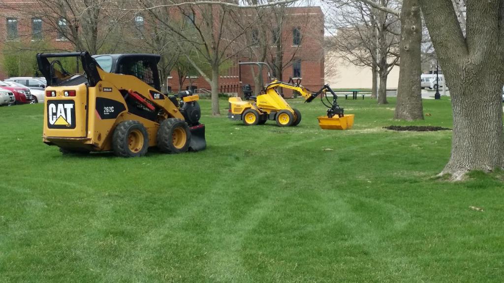 yard cleaning equipment