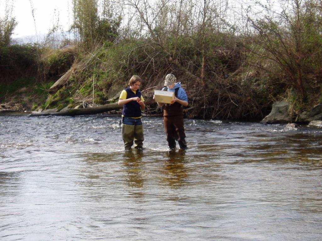 milieuactivisten op de rivier