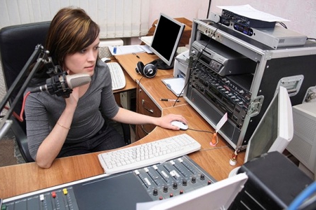 how to organize a radio station