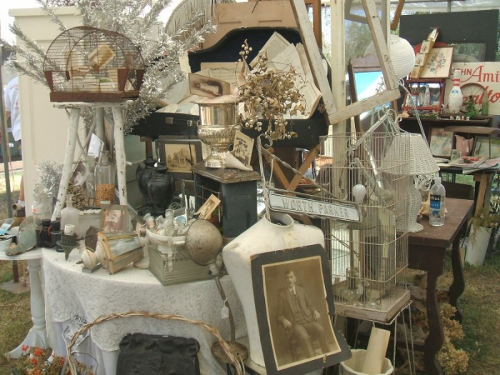 How to make money on antiques