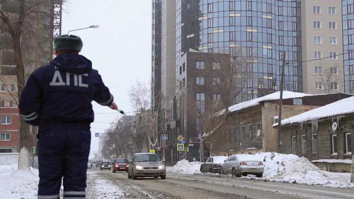 penalità sul ciglio della strada