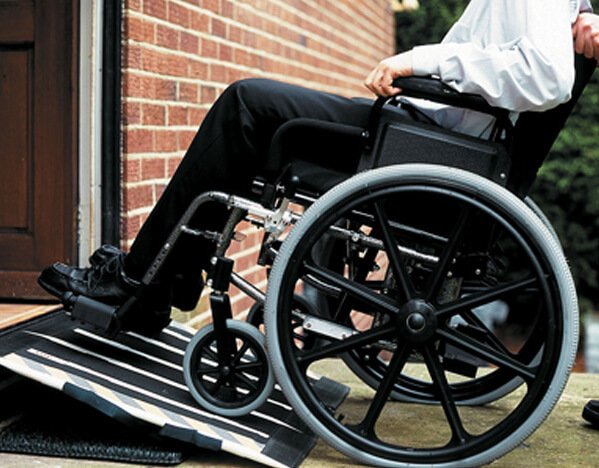 recinzione per rampa di rampa per disabili