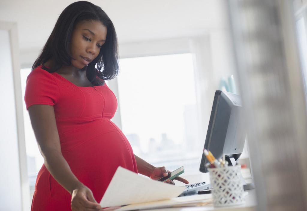 срочен трудов договор уволнение бременност