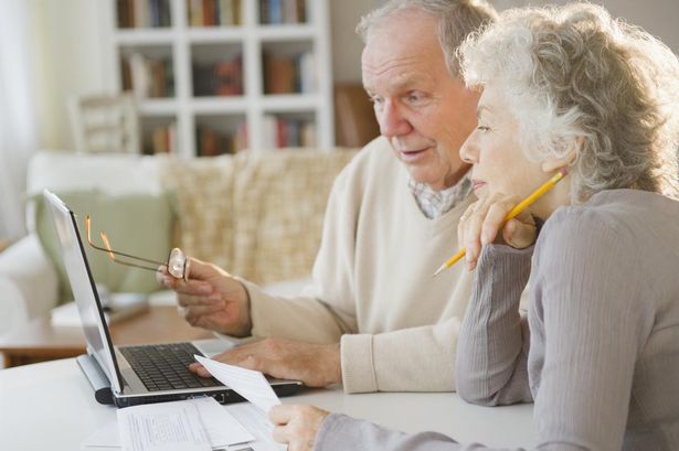 milyen előnyökkel jár egy nyugdíjas 80 után?