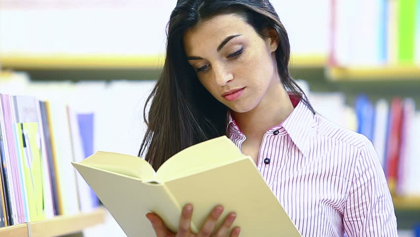 Mädchen mit einem Buch