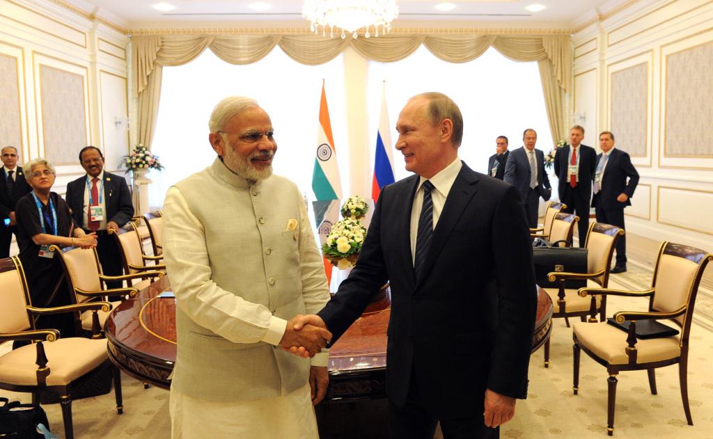 Statsminister Modi tackar V. Putin
